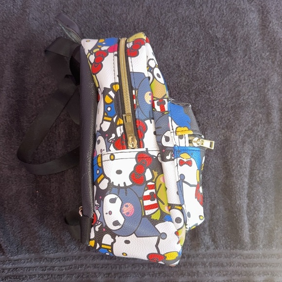 Hello Kitty backpack and friends - Picture 2 of 6